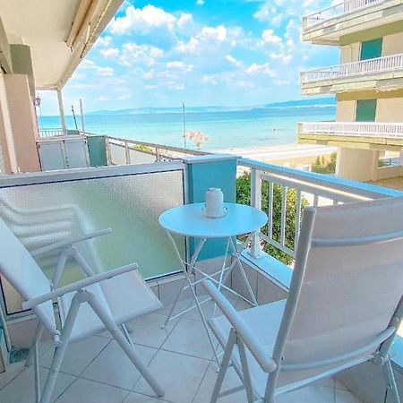 A Wonderful Apartment In Front Of The Sea! Peraía Eksteriør bilde
