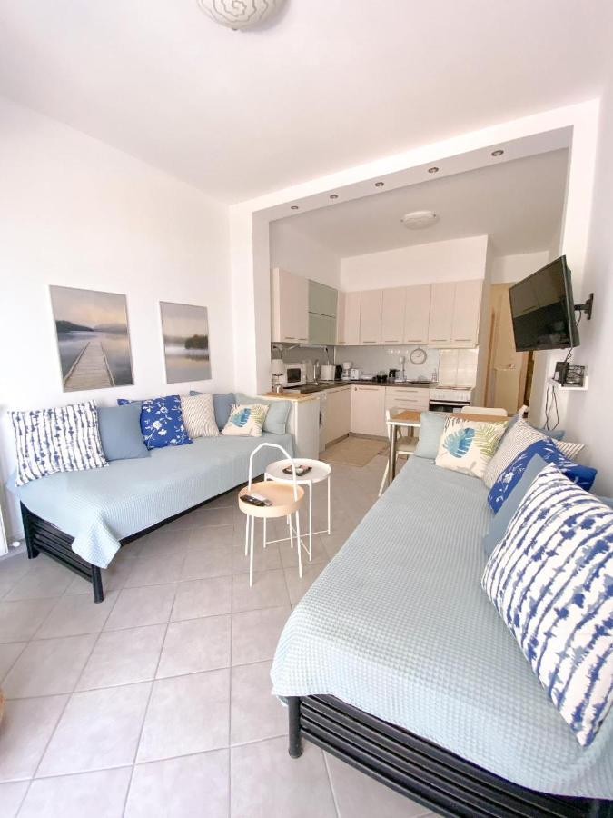 A Wonderful Apartment In Front Of The Sea! Peraía Eksteriør bilde